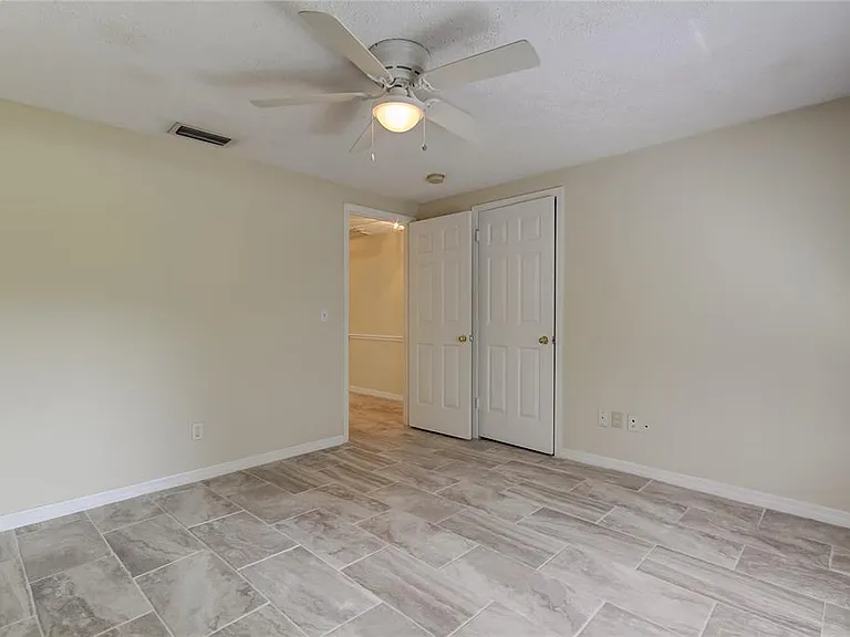 10406 Reclinata Ln — Photo 29