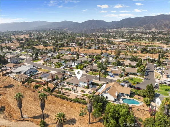 2001 Cypress Point Dr, Corona, CA 92882