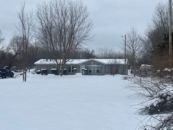 3483 Michael Rd, Eau Claire, MI 49111