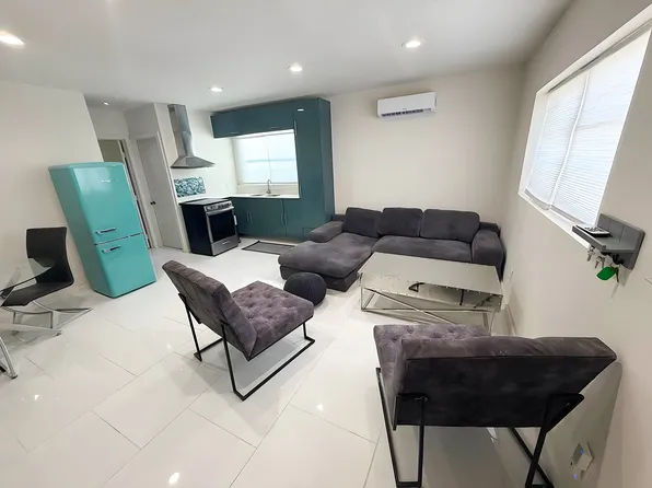 2300 N 20th Ave Unit B, Hollywood, FL 33020