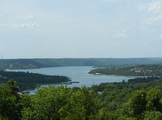 20 Hilltop Dr, Kimberling City, MO 65686