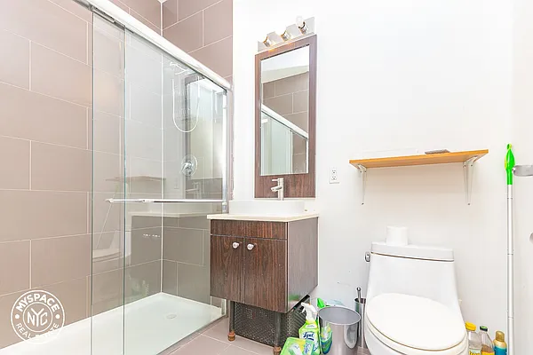 Rented by MySpaceNYC | media 68