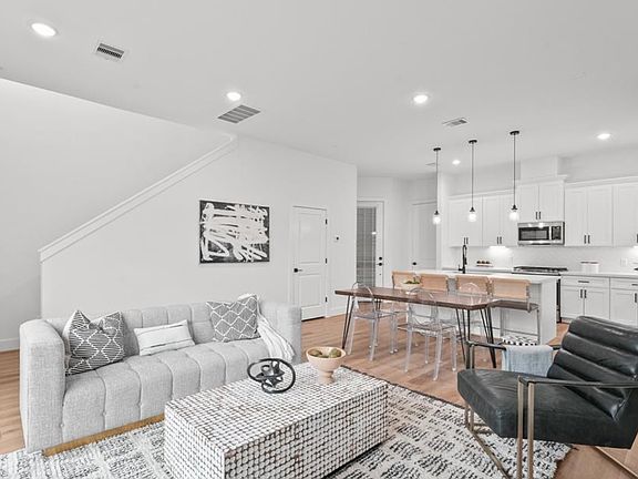 3rd image of 1019 Upside Wheatley St