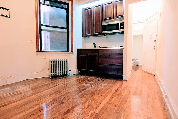 Rented by Voro, LLC | media 12