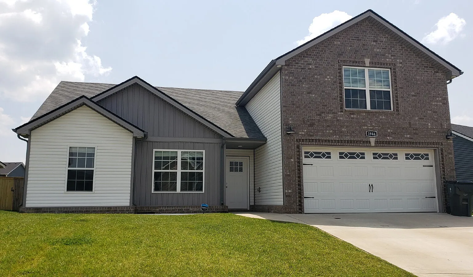 3 bed, 2.0 bath, 1780 sqft, $2,050 — Photo 1
