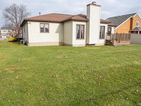 4th image of 2216 Katherine Dr