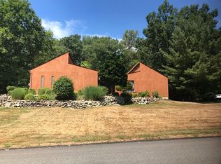 62 Tamarack Ln, Pomona, NY 10970