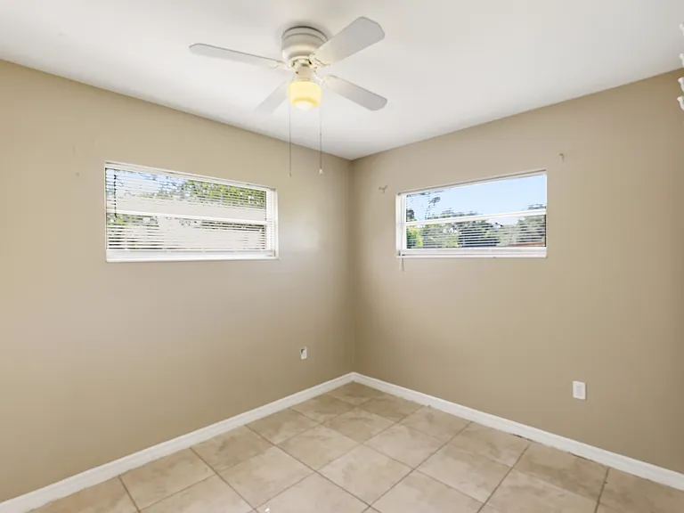 1107 Jamela Dr — Photo 7