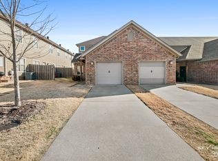 3229 W Montrail Pl, Fayetteville, AR 72704