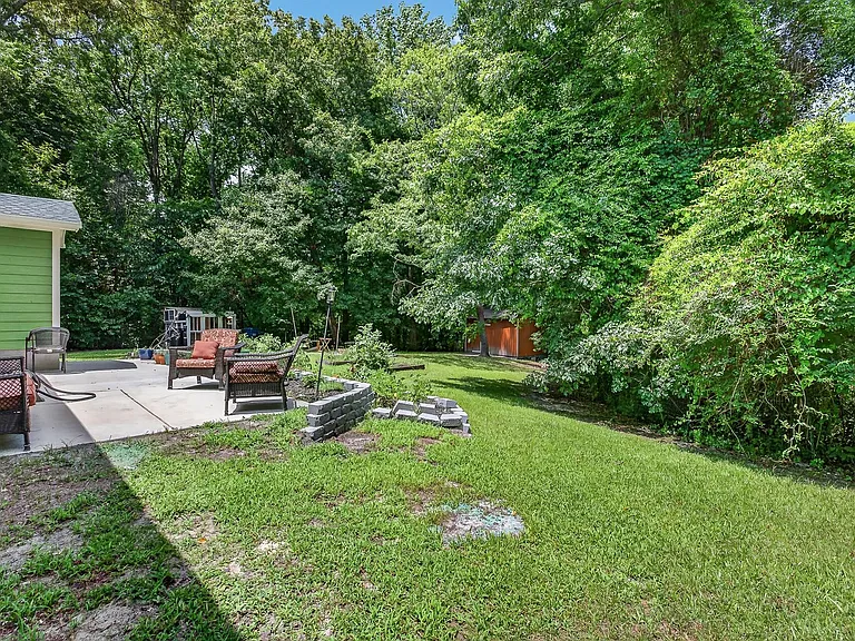 130 Falcon Crest Rd — Photo 23