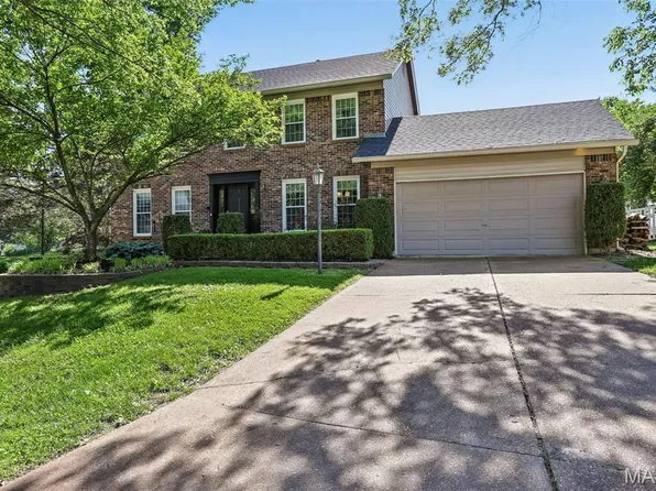 1419 Sawyers Trail Ct, Fenton, MO 63026