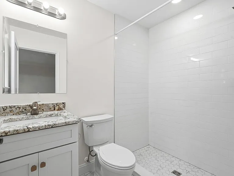 5116 Shore Dr — Photo 75
