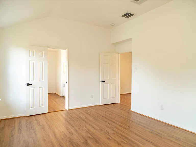 16327 Woma Ct — Photo 22