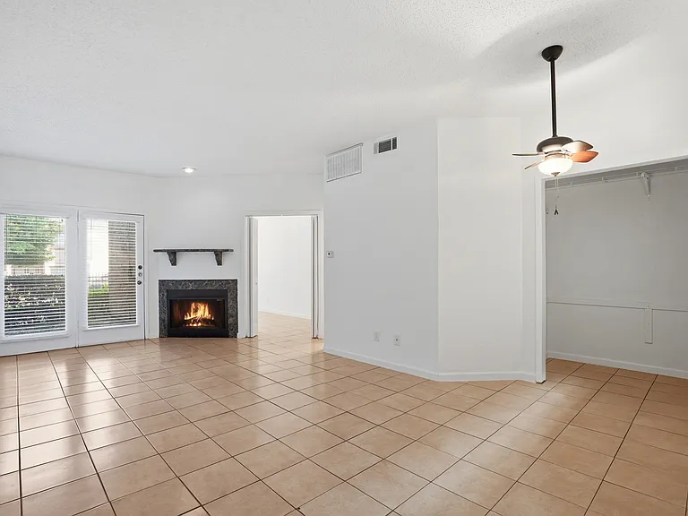 5550 Spring Valley Rd #F14 — Photo 9