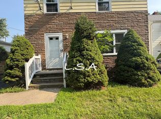 18605 Maple Heights Blvd, Maple Heights, OH 44137