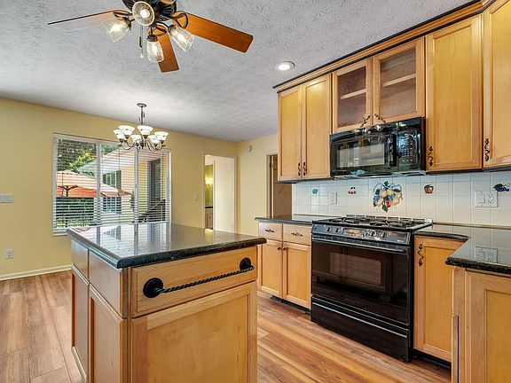 3rd image of 3795 Forsythe Way