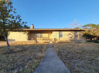 109 7th St, Ingram, TX 78025