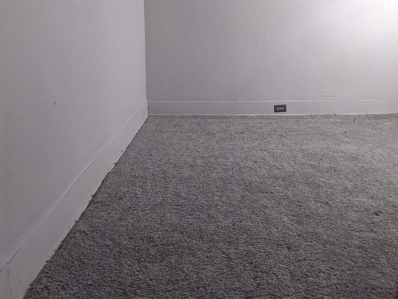 2nd image of 1078 W Buffalo St