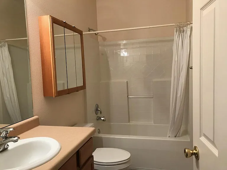 2485 Fountainhead Blvd #G-10 — Photo 6
