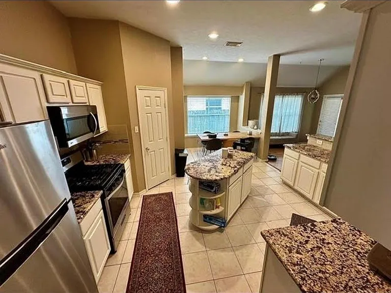 1106 Kerri Ct — Photo 19