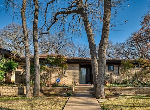 4th image of 4155 Shady Valley Dr