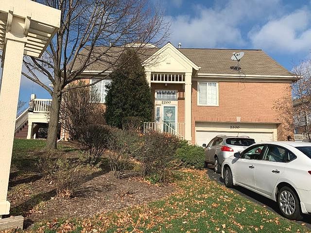 1st image of 2200 W Concord Ln #0