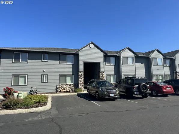 250 Lone Pine Ln Unit 3, The Dalles, OR 97058