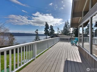 1412 Commodore Pl, Freeland, WA 98249
