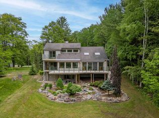 981 Siesta St, Gladwin, MI 48624