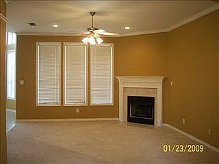 2nd image of 621 W Heritage Dr