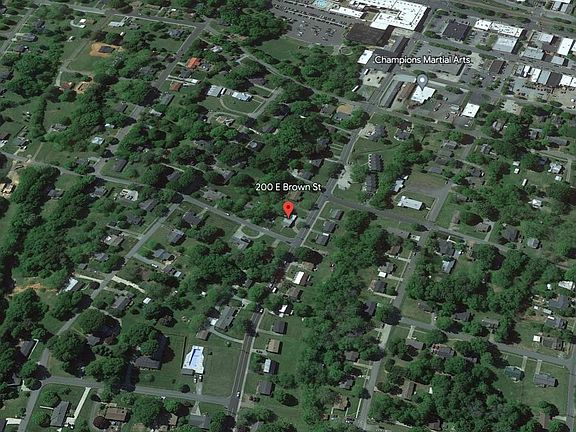 3rd image of 200 E Brown St
