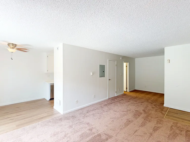 541 Alameda Del Prado #306 — Photo 2