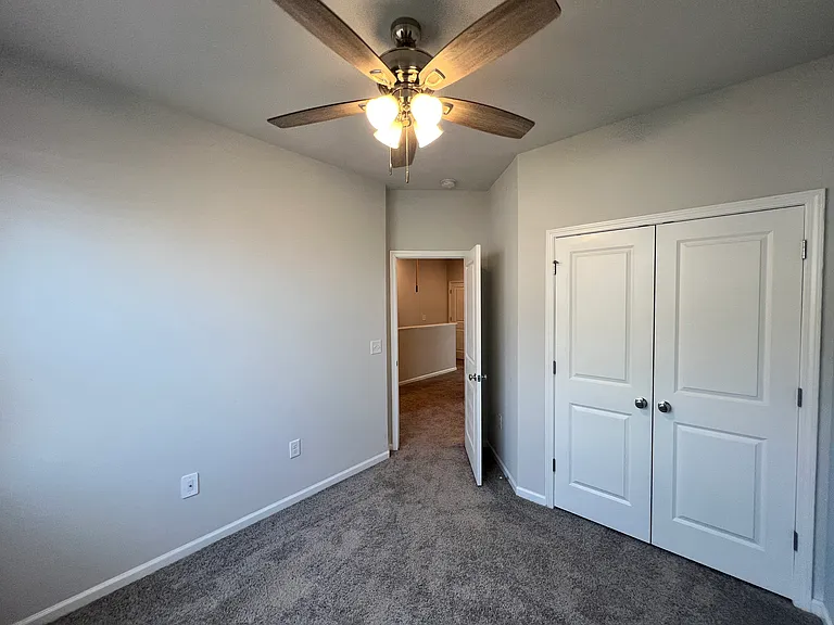 122 Enterprise Dr — Photo 7