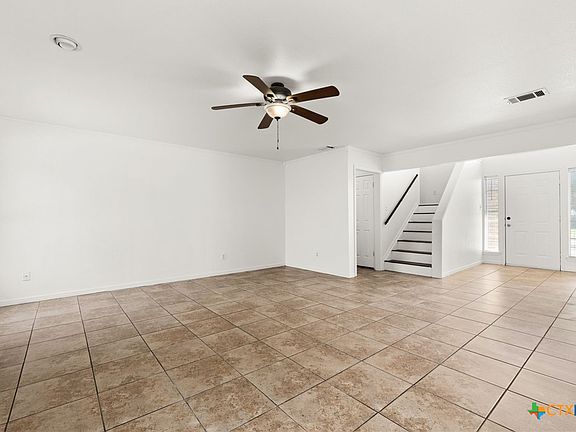 5th image of 610 Paintbrush Dr