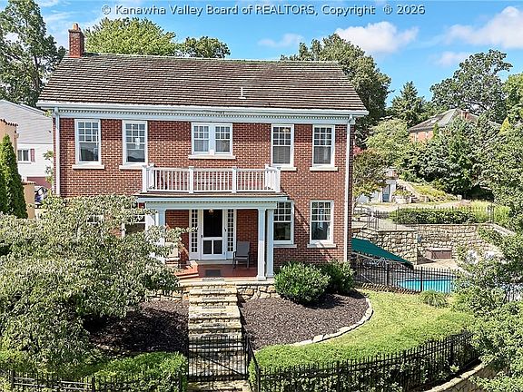2nd image of 104 Deming Dr