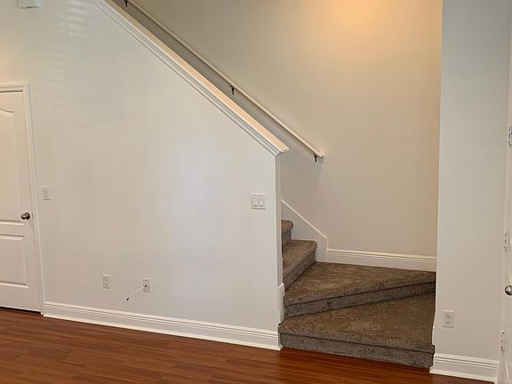 4th image of 537 Delmar Ter S