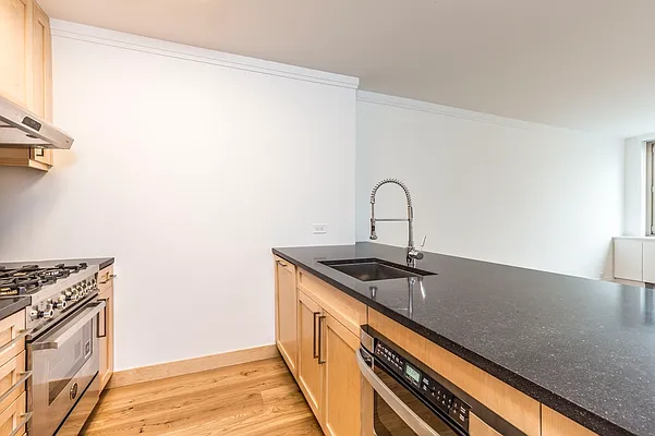 Rented by The Dermot Realty Management Company | media 18