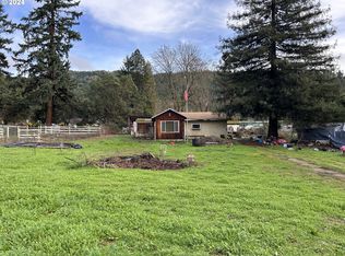 397 Lou Gray Dr, Myrtle Creek, OR 97457