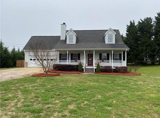1249 Couch Rd, Dawsonville, GA 30534