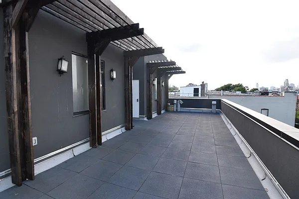 Rented by Zuz Realty | media 59