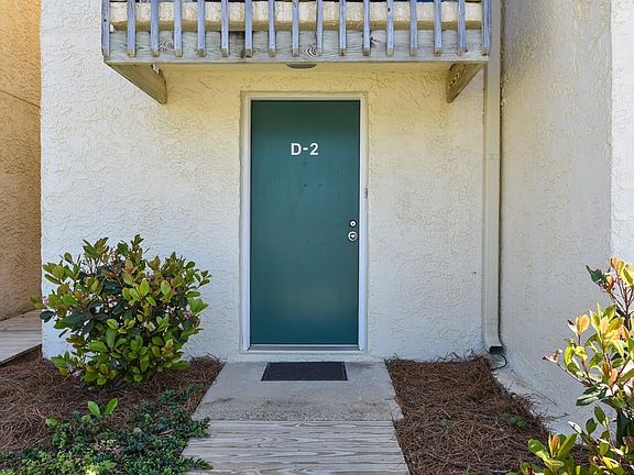 4th image of 240 W Gorrie Dr