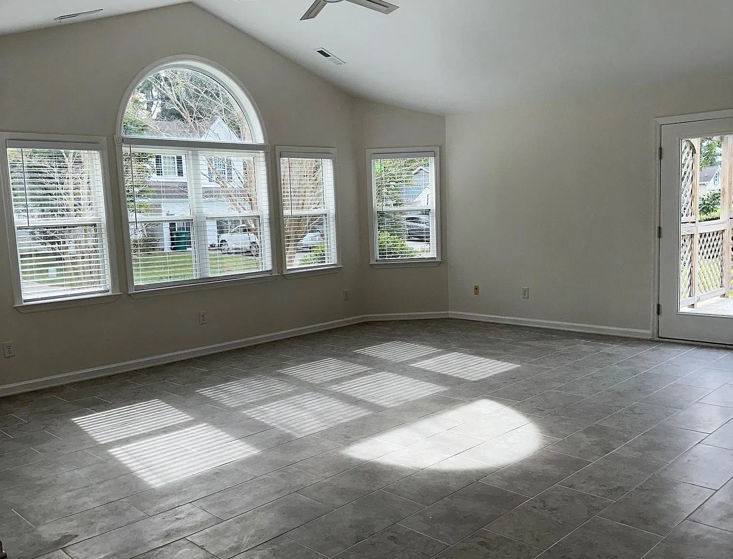 2 bed, 1655 sqft, $1,800 — Photo 3