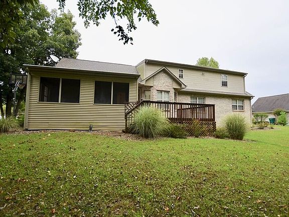 2nd image of 2508 Chatsworth Dr