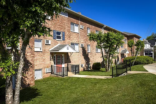 Boothwyn Court Apartments Photo 1