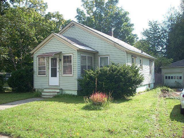 2nd image of 64 Carson Ave