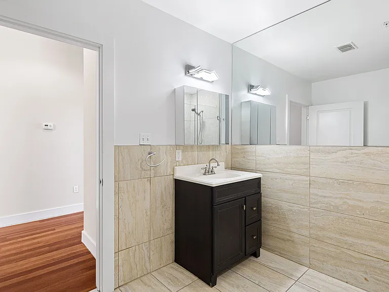 3421 Richmond St #202 — Photo 23