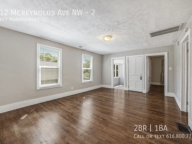 812 McReynolds Ave NW #2 — Photo 5