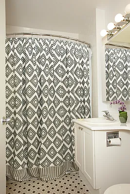 Rented by Compass | media 35