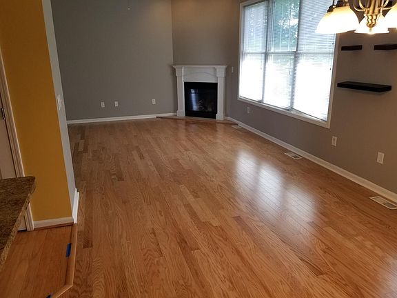 3rd image of 5561 Point Pelee Ct