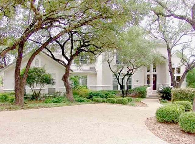 1st image of 2 Mallory Ln